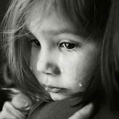 اطفال تبكى بحرقة Sad Child DP Images صور رمزيات حالات خلفيات عرض واتس اب انستقرام فيس بوك - رمزياتي